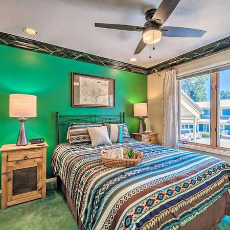Eclectic Home With Deck 4 Miles To Ski Cloudcroft! Экстерьер фото