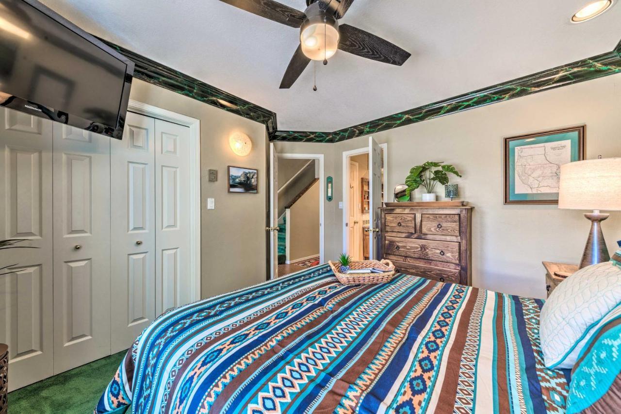 Eclectic Home With Deck 4 Miles To Ski Cloudcroft! Экстерьер фото